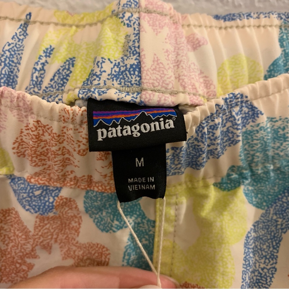 Patagonia Floral Baggies Women's Shorts - Picture 4 of 6